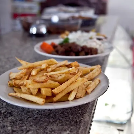 Guest house Sahin & Restaurant 3*