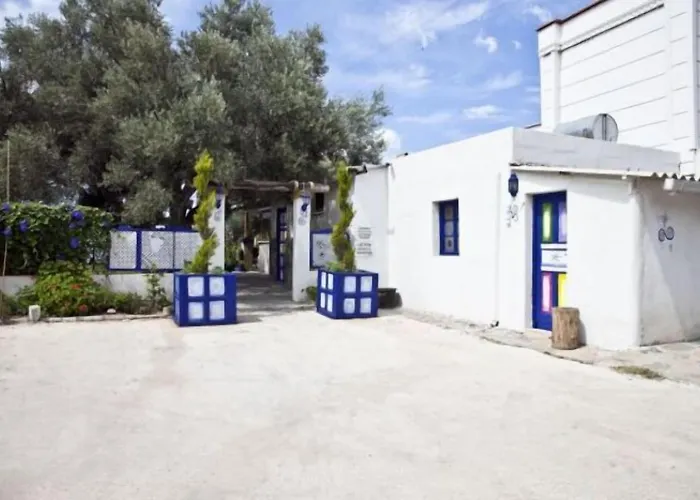 Pensión Sahin & Restaurant 3*