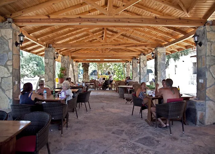 Sahin & Restaurant 3*