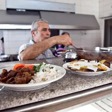 Sahin & Restaurant 2* Yaliciftlik