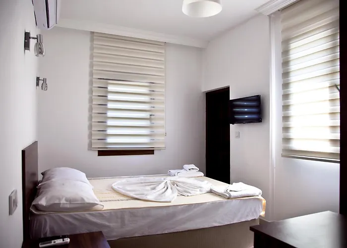 Sahin & Restaurant Gasthuis Yaliciftlik